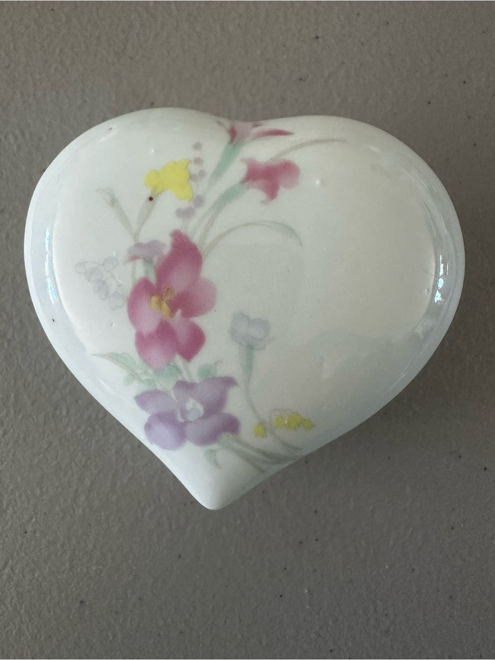 Vintage Heart-shaped Ceramic Floral Design Jewelry Trinket Box Romantic